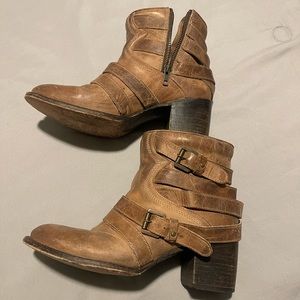 Steven Freebird- Estes Anke Booties